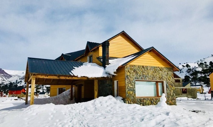 Caviahue House | Magnificent house in a beautiful natural environment