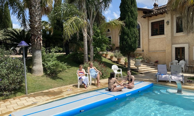 Monteverde Nuovo Villa | Magnificent Luxury Villa in Rome. Private pool and large garden.