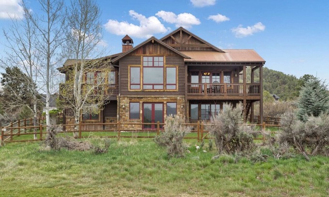 Carbondale House | Magnificent Mountain Home in River Valley Ranch