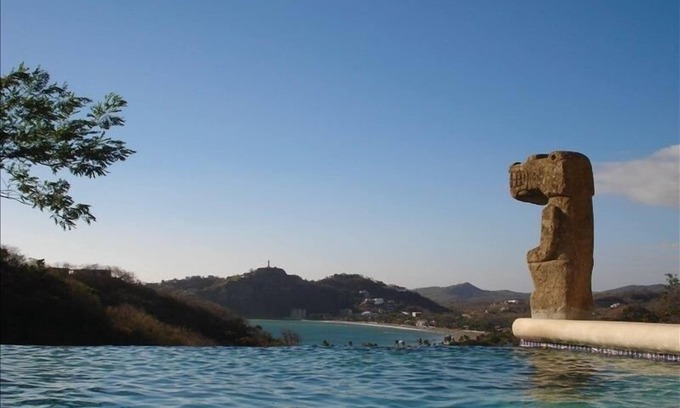 Las Pampas House | Magnificent Views! See & Hear the Surf! Infinity Pool! Pure Paradise!