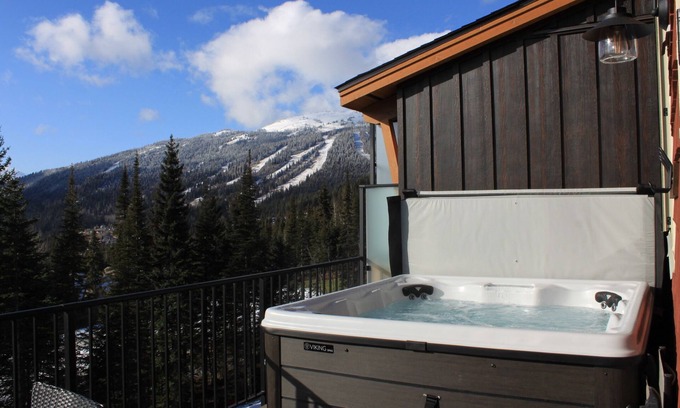 Sun Peaks Apartment | Magnificent view top floor condo
