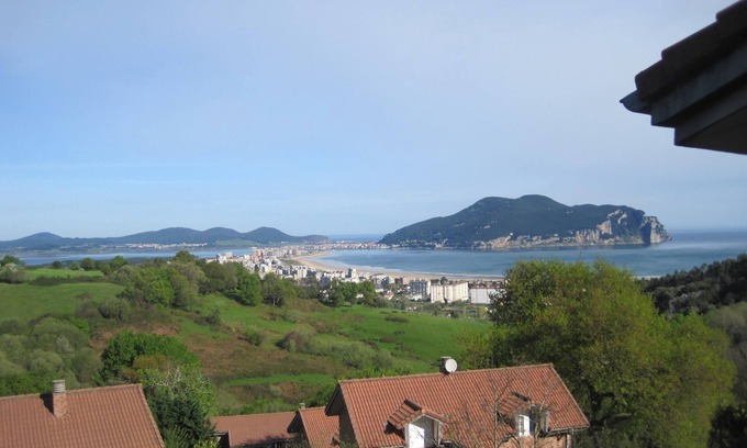 Limpias Villa | Magnificent views of the beach Salve, Hiking, residential house, privacy