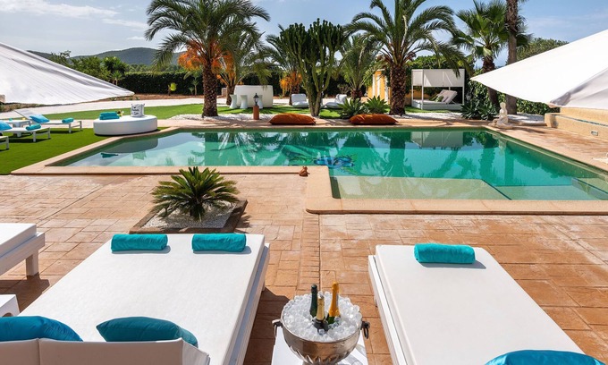 Sant Josep de sa Talaia Villa | Magnificent villa with sea views, for families, friends *OCTOBER OFFER*.