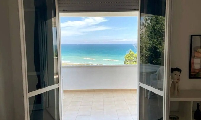 Ortona House | Magnificent villa with sea view