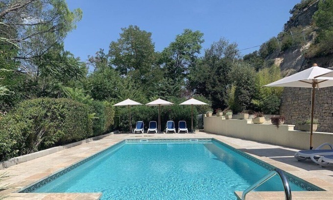 Greoux-les-Bains House | Magnifique Appartement T2: Rez de Jardin