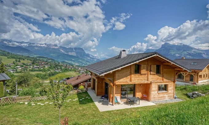 Combloux Ski Chalet | Magnifique Chalet neuf 8 pers, 800 m télécabine Princesse Megeve