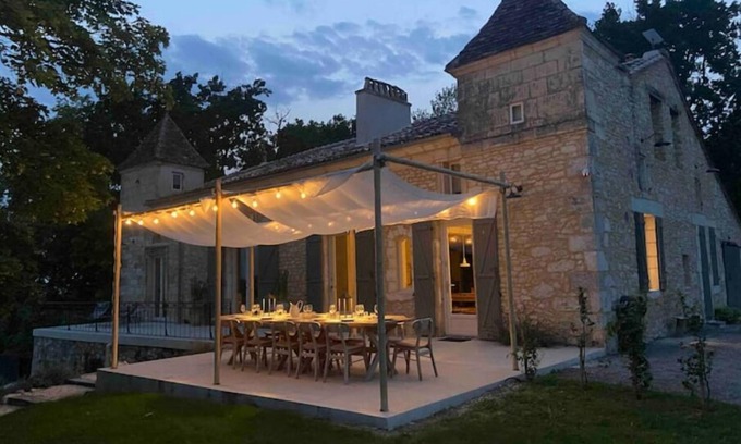 Le Cler Villa | Magnifique Maison Ancienne Avec Piscine et vue