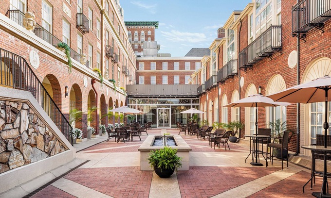 Downtown Omaha Hotel | Magnolia Hotel Omaha