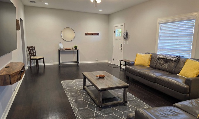 Denison House | Magnolia Manor Duplex in Downtown Denison-Bursting with Charm & Comfort