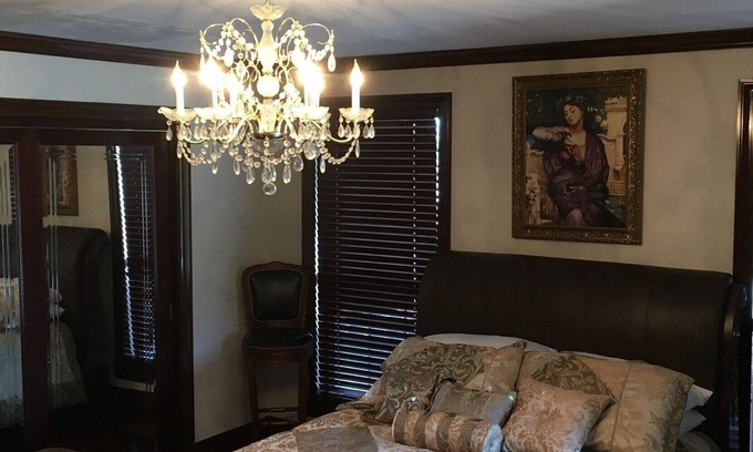 Magnolia House | Magnolia's Hilltop Lodge in the Preserve