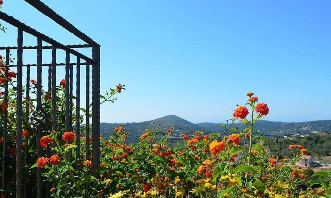 Itri Villa | Magnolia Sleeps 6 (2 Bedrooms) Villa With Pool, Hills And Sea Views