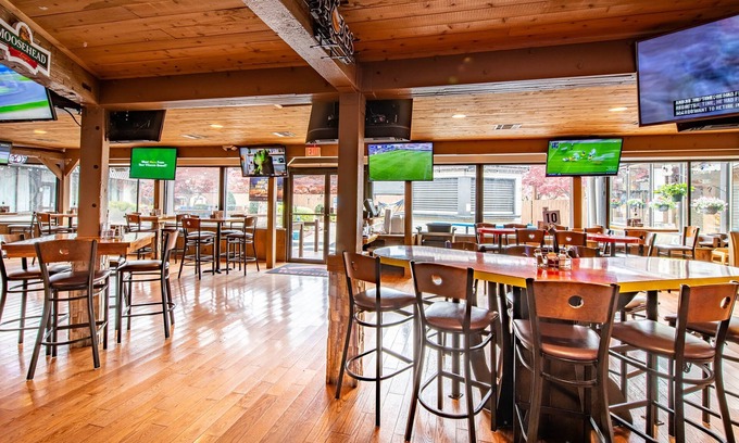 New Cumberland Hotel | Magnuson Grand Harrisburg