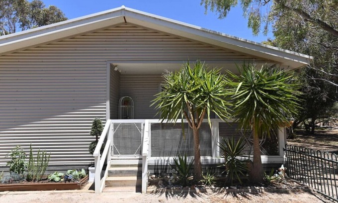 Aldinga Beach House | Magpies Nest - Private Guest House - Nature