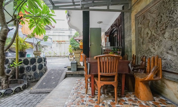 Downtown Kuta House | Mahendra Beach Inn