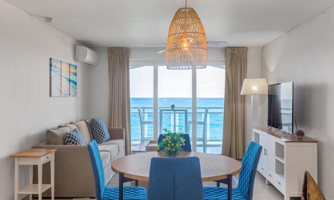 Maho Apartment | Maho Beach House - Grand Ocean Suite - 2 Bedroom