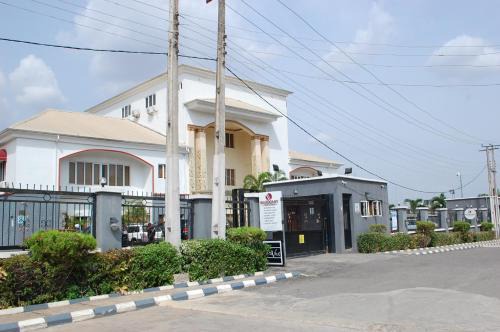 Ibadan Hotel | MAHOGANY HOTEL AND SUITES