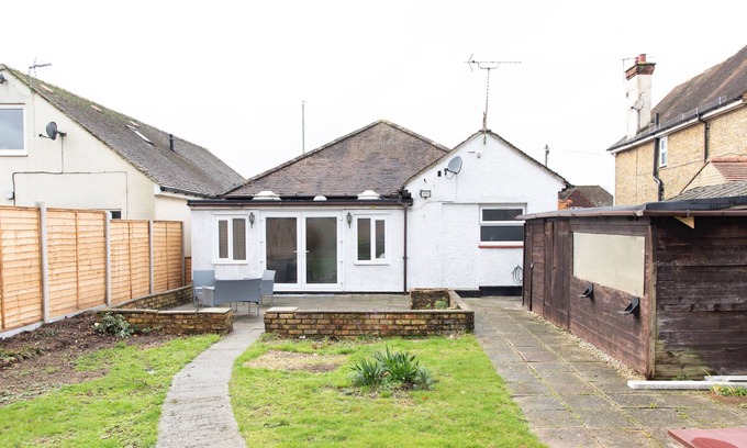 Maidstone House | Maidstone City DetachedCosy Bungalow with Big Garden - 3 min from City Centre