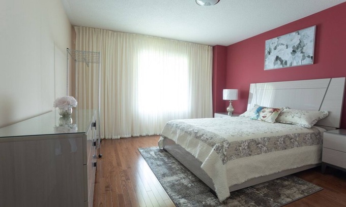 Vaughan House | Main Floor Luxury Apartment in Home