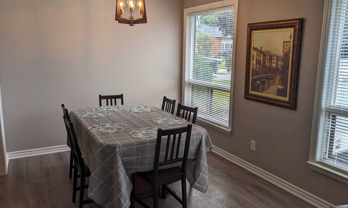 Brampton Apartment | Main floor of a Bungalow