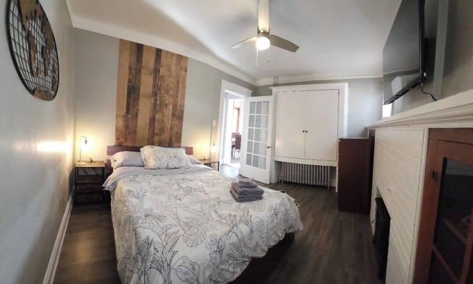 Sudbury Apartment | Main level 2 bedroom - Ensuite Laundry -Central DT