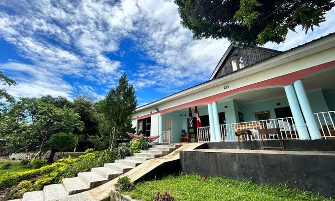 Senga House | Main Stream Beach Villa