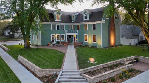 Vermillion Bed & Breakfast | Main Street Inn
