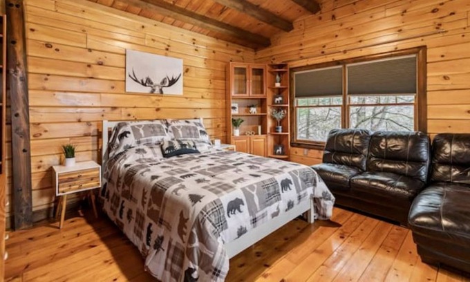 Windham House | Maine Bear Lodge Between Sebago Lake and Portland - Week Discounts Start Oct 26!