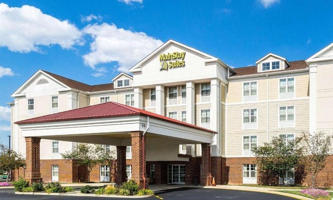 Dover Hotel | Mainstay Suites Dover