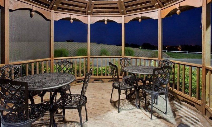 Emporia Hotel | MainStay Suites Emporia