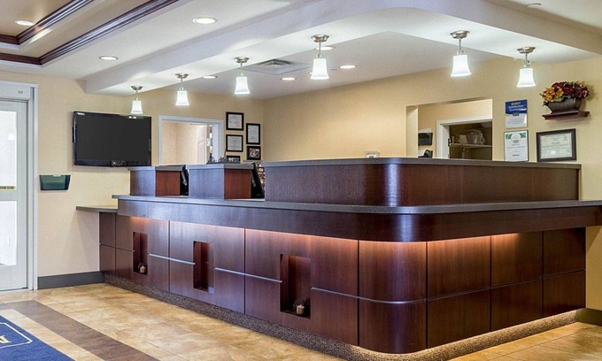 Minot Hotel | MainStay Suites Minot