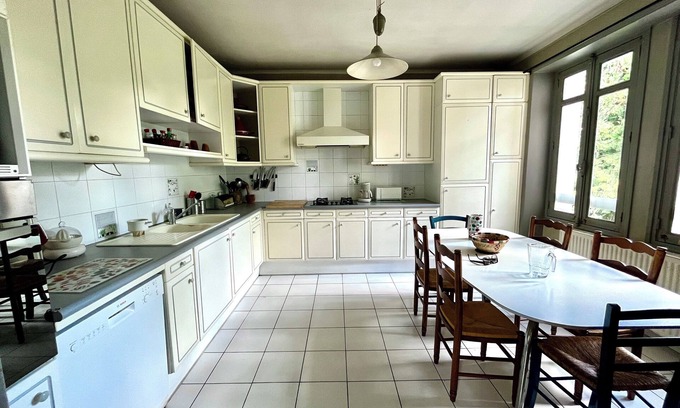 Saint-Sebastien-sur-Loire House | maison des pas enchantés /house of enchanted steps