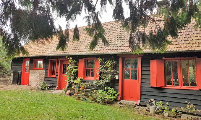 Sainte-Marguerite-sur-Mer Ski Chalet | Maison Rouge