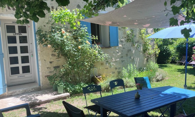 Chaudebonne Cottage | Maison à Coté des Champs de Lavandes