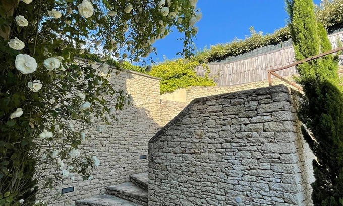 Apt Apartment | Maison à la Hauteur d un Beau Village