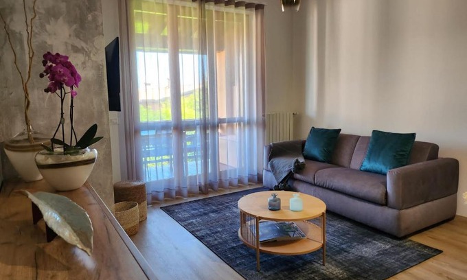 Soiano del Lago Apartment | Maison Alice