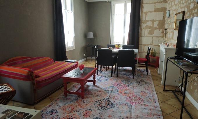 Chinon House | Maison Ancienne Entière Meublée