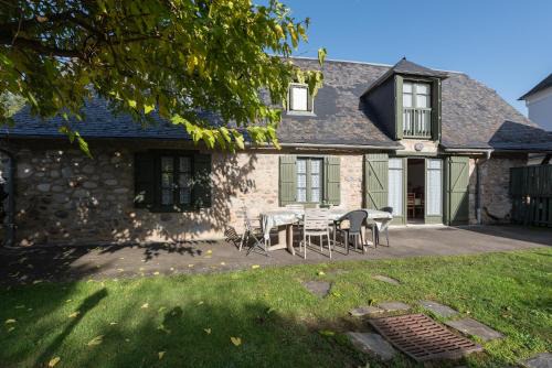 Arcizans-Avant House | Maison Anthian