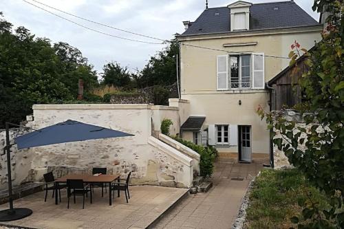 Chinon House | Maison atypique semi-troglodyte