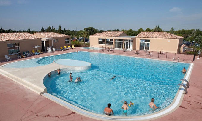 Aubignan House | Maison avec accès Piscines et salle fitness
