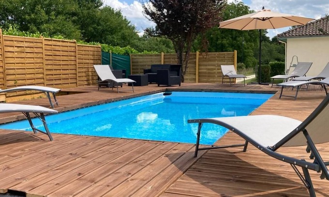 Tremolat House | Maison Avec Piscine Dans le Périgord, Lucie