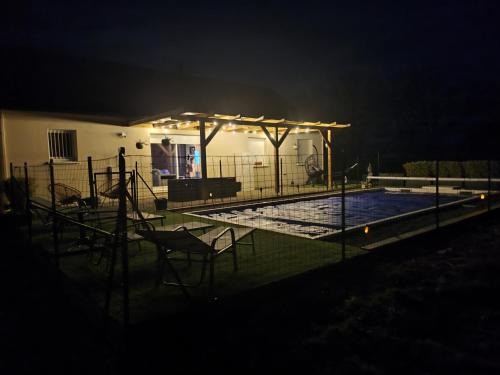 Troche House | Maison avec piscine