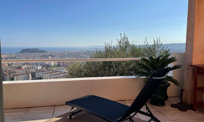 Nice House | Maison Avec vue Panoramique sur Nice et la MER/2 Grandes Terrasses/Parking