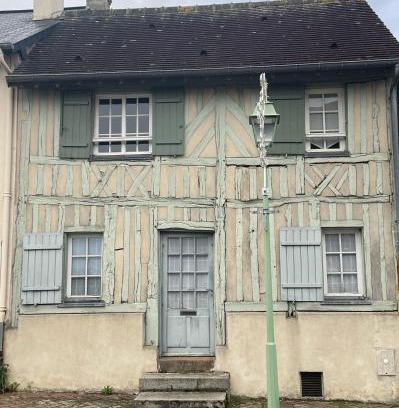 Beaumont-en-Auge House | maison bleue
