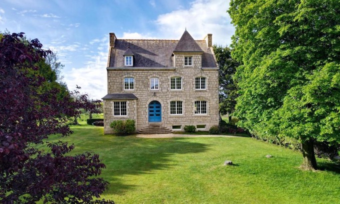 Plomodiern Bed & Breakfast | Maison Boulvern