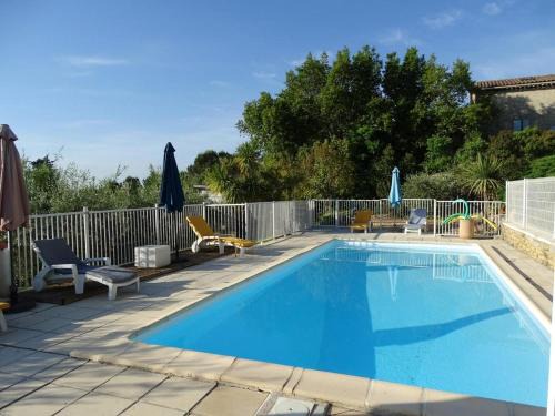 Cardet House | Maison cosy à Cardet avec piscine