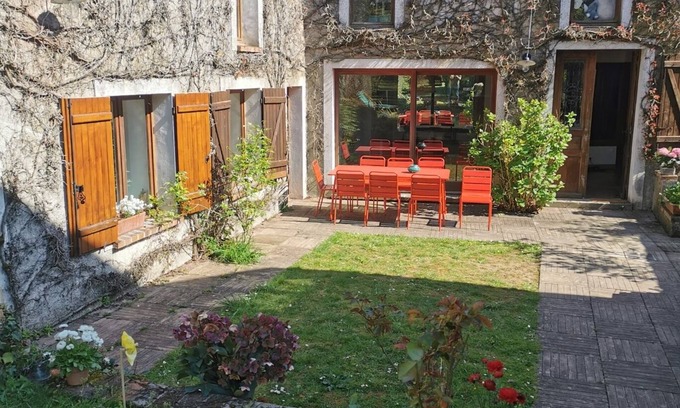 Veneux-les-Sablons House | Maison de Village en Lisière de Forêt de Fontainebleau
