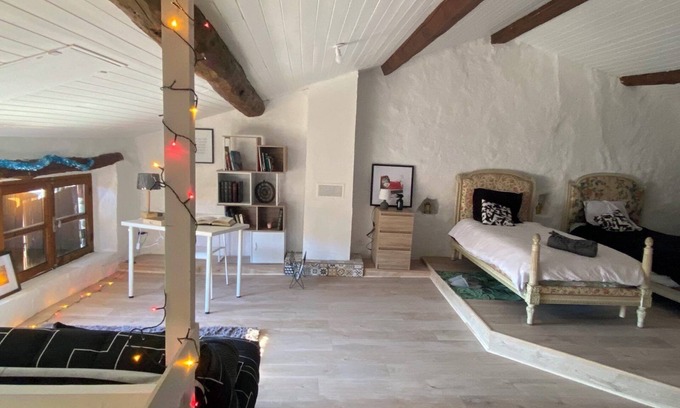 Barreme House | Maison Dans Village Provençal