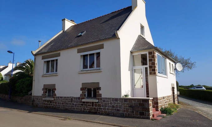 Plougasnou House | Maison de Bourg, Plage à Pied
