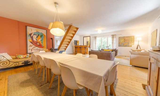 Fontannes House | Maison de Campagne Lumineuse au Bord de la Rivière, Domaine Le 1150