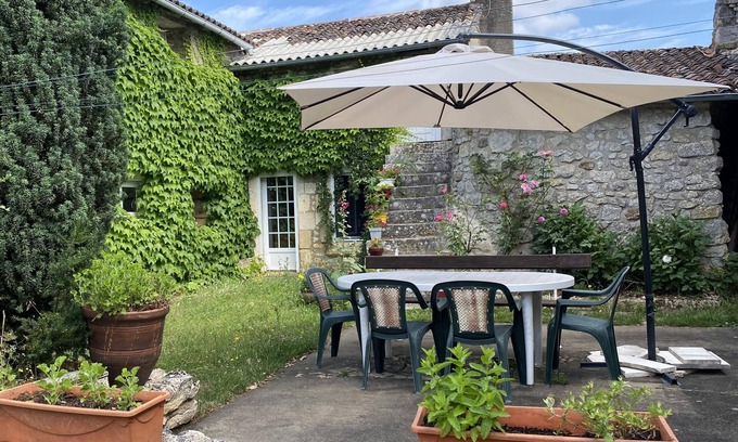 Lavoux Bed & Breakfast | Maison de Charme à la Campagne